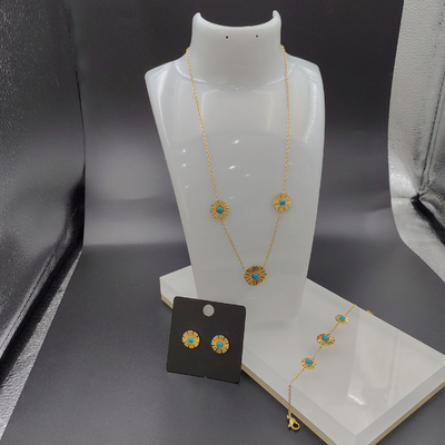 Najnowszy złoty kolorystyczny złote kolczyki, naszyjniki, bransoletki z zielonym kamieniem dla damy.